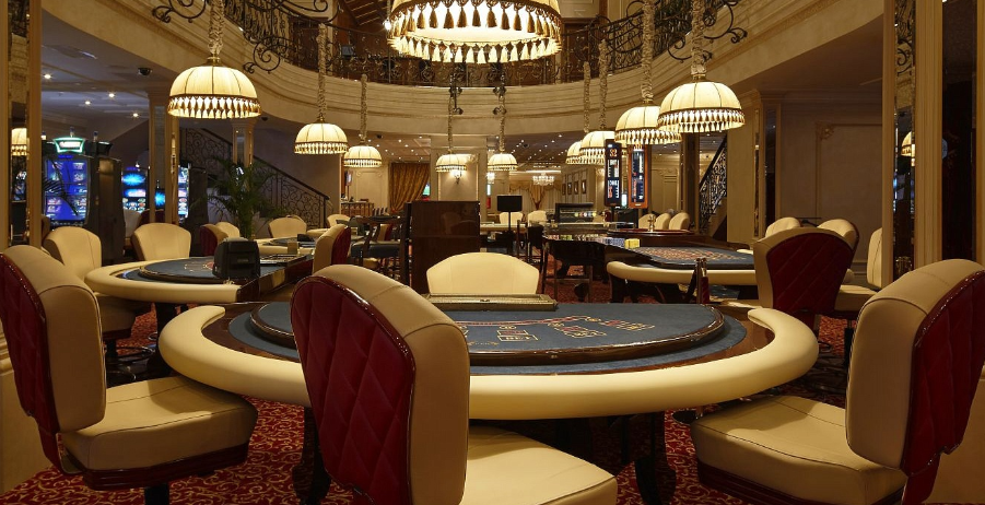 Игровой зал